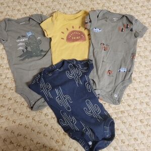 Carter's Bundle of 4 Short Sleeve Bodysuit 3M